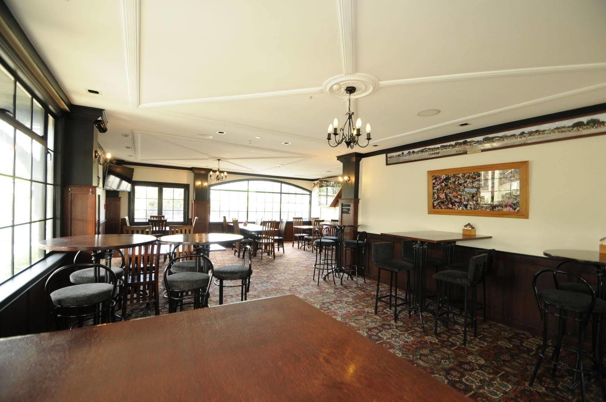 Snells Beach Salty Dog Inn מראה חיצוני תמונה
