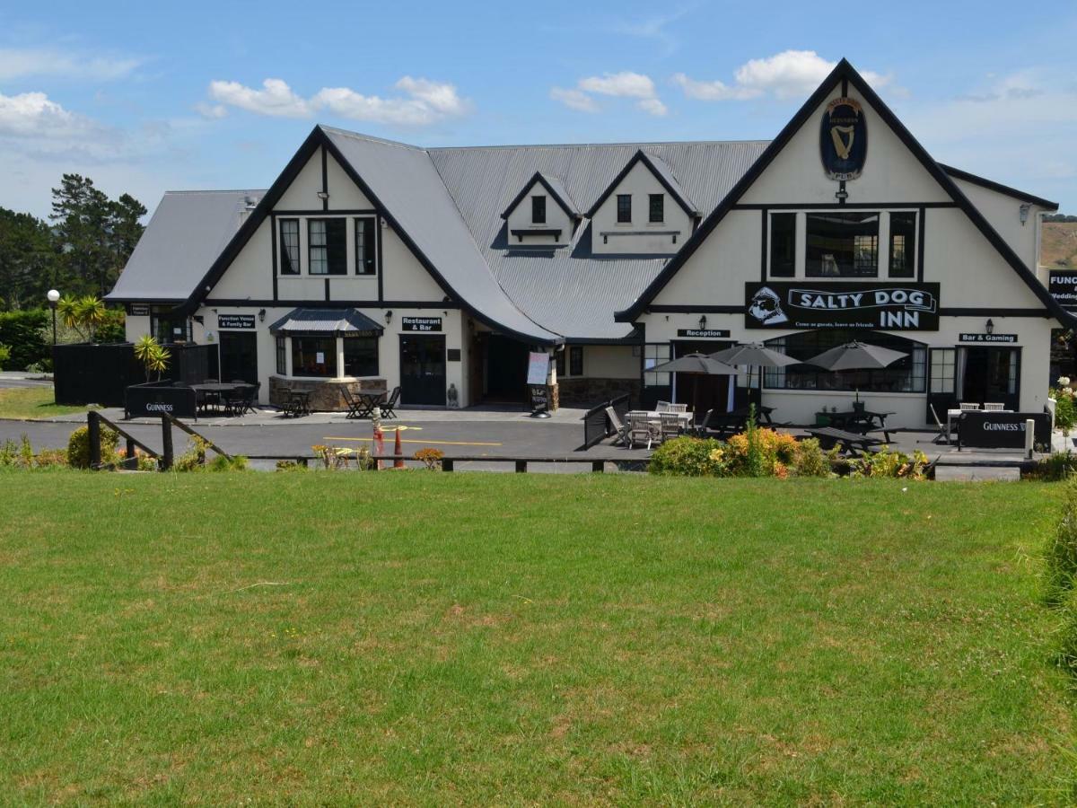 Snells Beach Salty Dog Inn מראה חיצוני תמונה